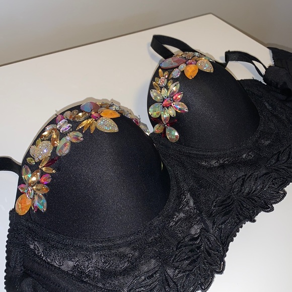 (3 for $100) NWOT Gorgeous Jeweled Bustier 💎🌼🖤 - Picture 8 of 11